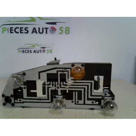 Platine feu arriere droit PEUGEOT  d’occasion