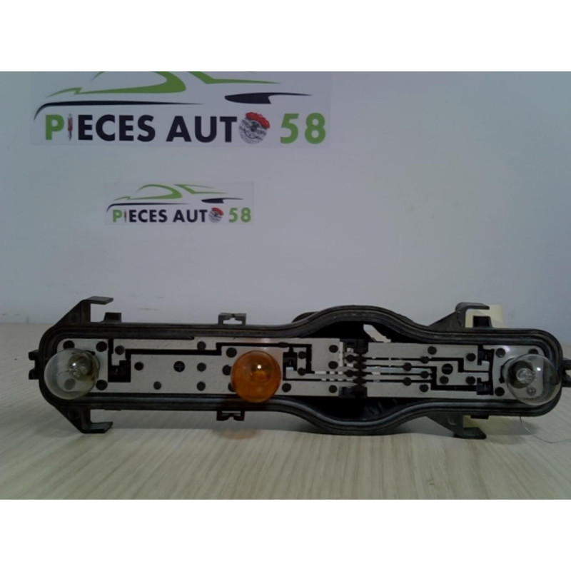 Platine feu arriere droit RENAULT  d’occasion
