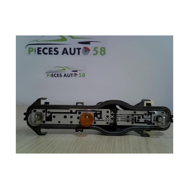 Platine feu arriere droit RENAULT  d’occasion
