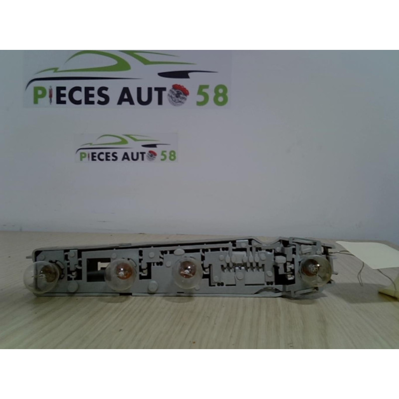 Platine feu arriere gauche FORD ESCORT 5 PHASE 2 BREAK d’occasion
