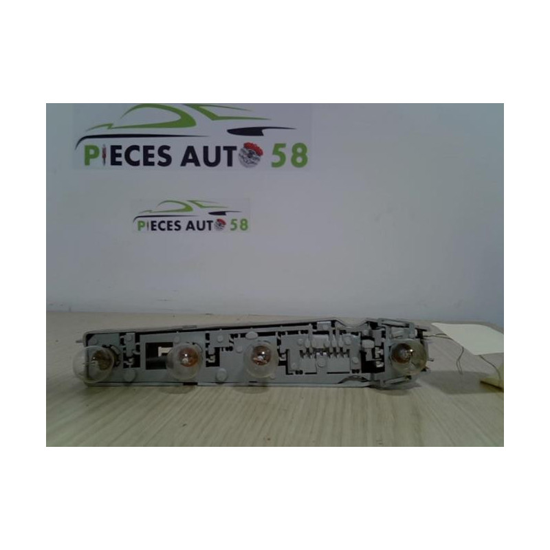 Platine feu arriere gauche FORD ESCORT 5 PHASE 2 BREAK d’occasion