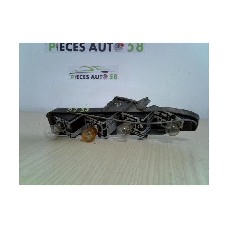 Platine feu arriere droit RENAULT SCENIC 2 PHASE 1 d’occasion