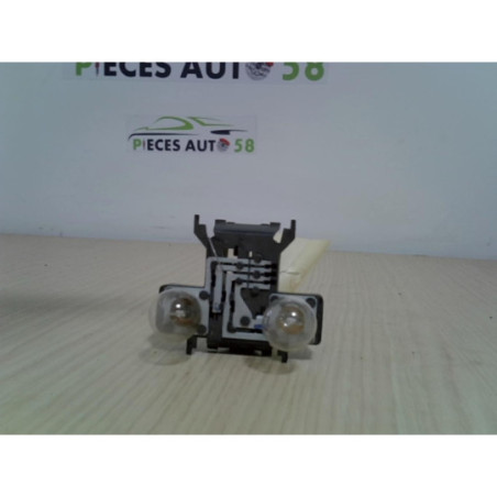Platine feu arriere gauche RENAULT MEGANE 1 PHASE 2 d’occasion