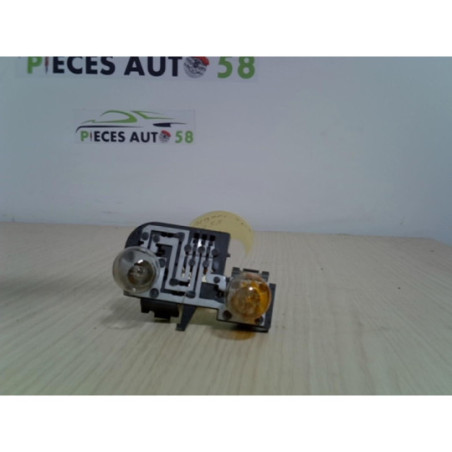 Platine feu arriere gauche RENAULT  d’occasion