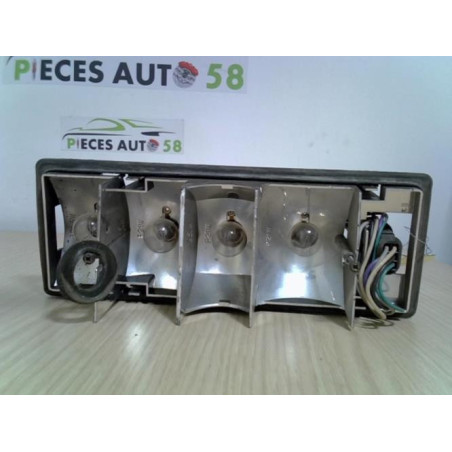 Platine feu arriere droit RENAULT  d’occasion
