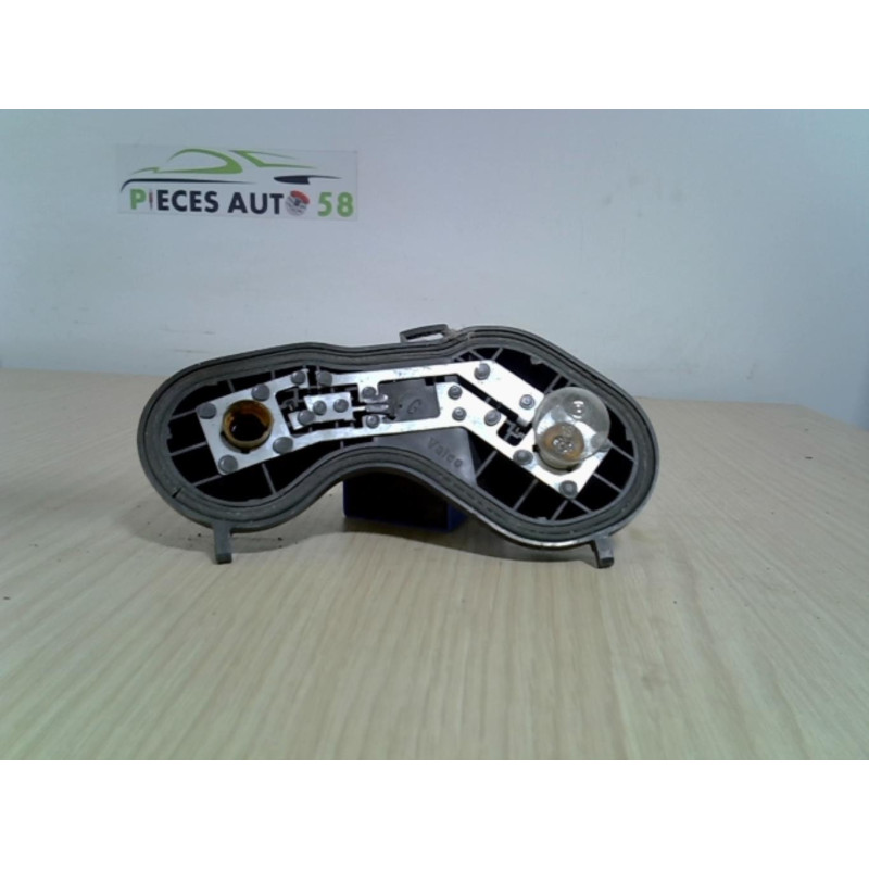 Platine feu arriere gauche RENAULT MEGANE 2 PHASE 1 d’occasion