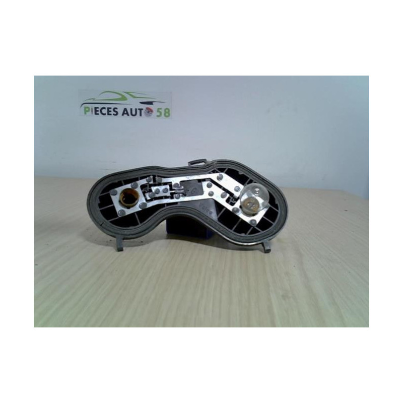 Platine feu arriere gauche RENAULT MEGANE 2 PHASE 1 d’occasion