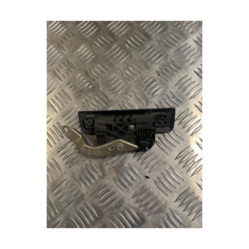 Poignee porte avant droit PEUGEOT 106 PHASE 1 d’occasion