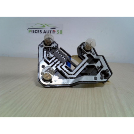 Platine feu arriere droit AUDI A4 1 PHASE 1 d’occasion