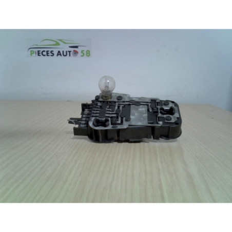 Platine feu arriere gauche AUDI  d’occasion