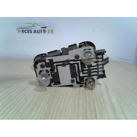 Platine feu arriere droit AUDI  d’occasion