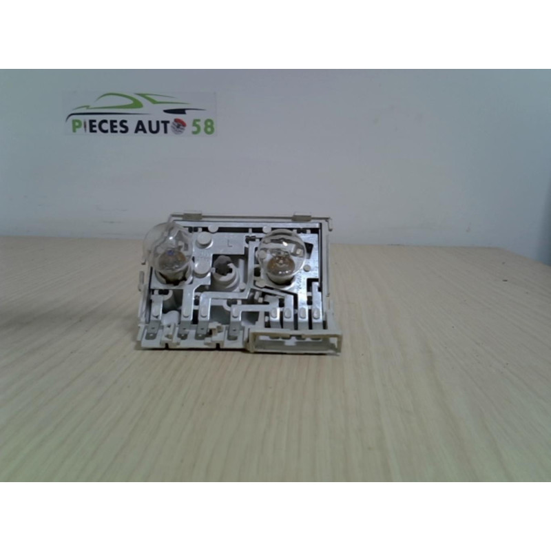 Platine feu arriere gauche AUDI  d’occasion