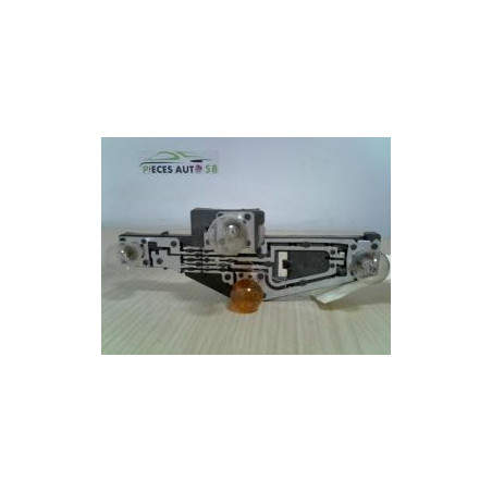 Platine feu arriere droit RENAULT 1.9 DCI 110 8V d’occasion