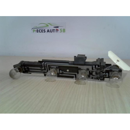 Platine feu arriere droit RENAULT LAGUNA 1 PHASE 2 BREAK d’occasion