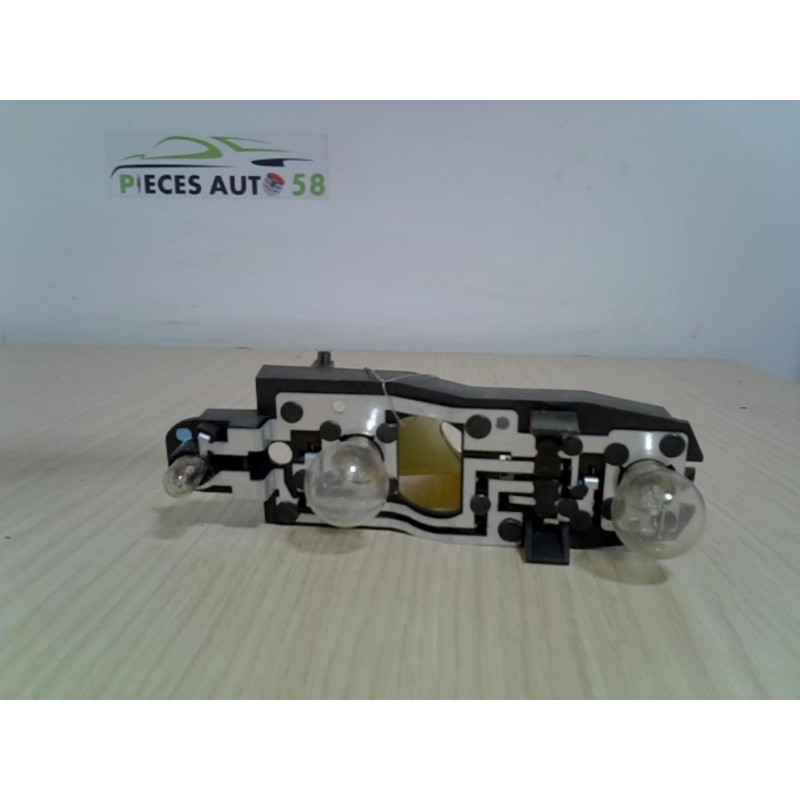 Platine feu arriere droit RENAULT LAGUNA 2 PHASE 2 d’occasion