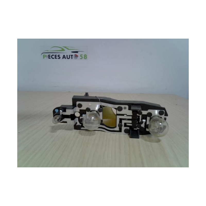 Platine feu arriere droit RENAULT LAGUNA 2 PHASE 2 d’occasion