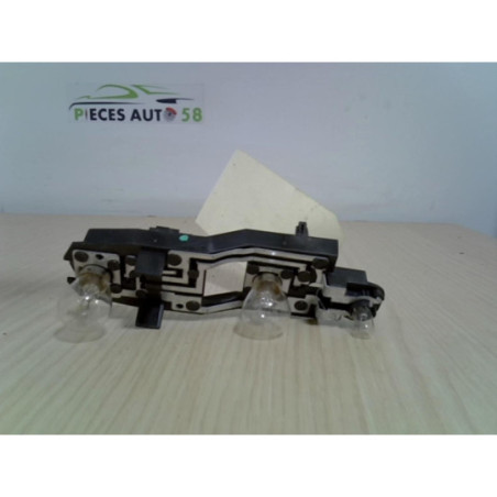 Platine feu arriere droit RENAULT LAGUNA 2 PHASE 2 d’occasion