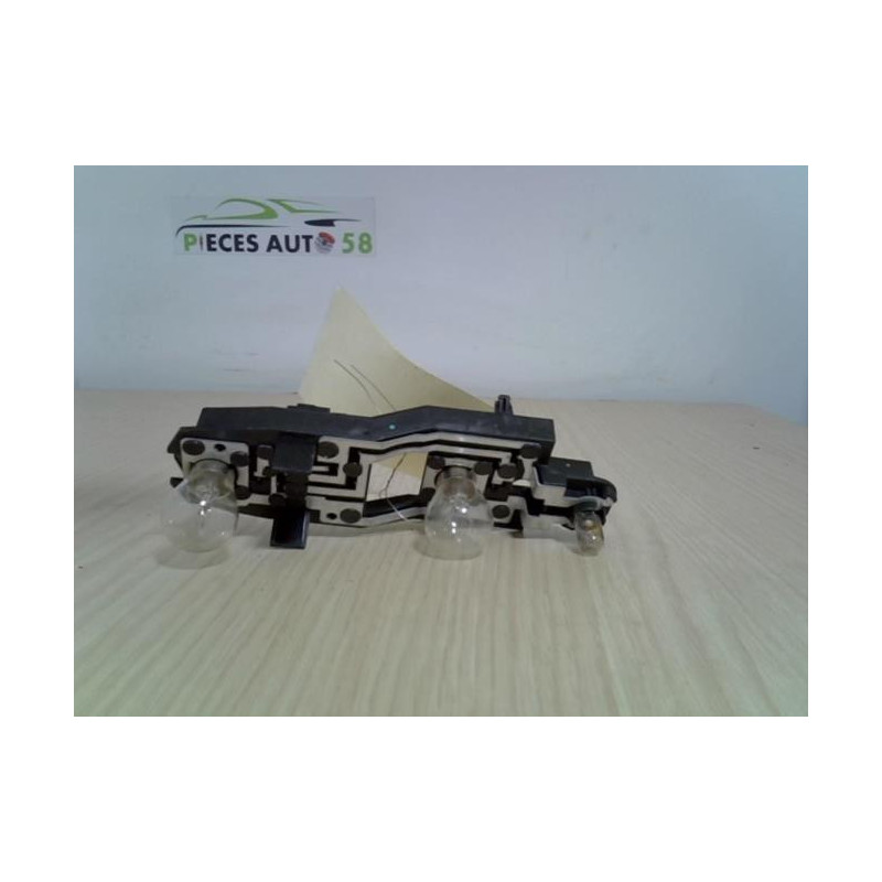 Platine feu arriere gauche RENAULT LAGUNA 2 PHASE 2 d’occasion