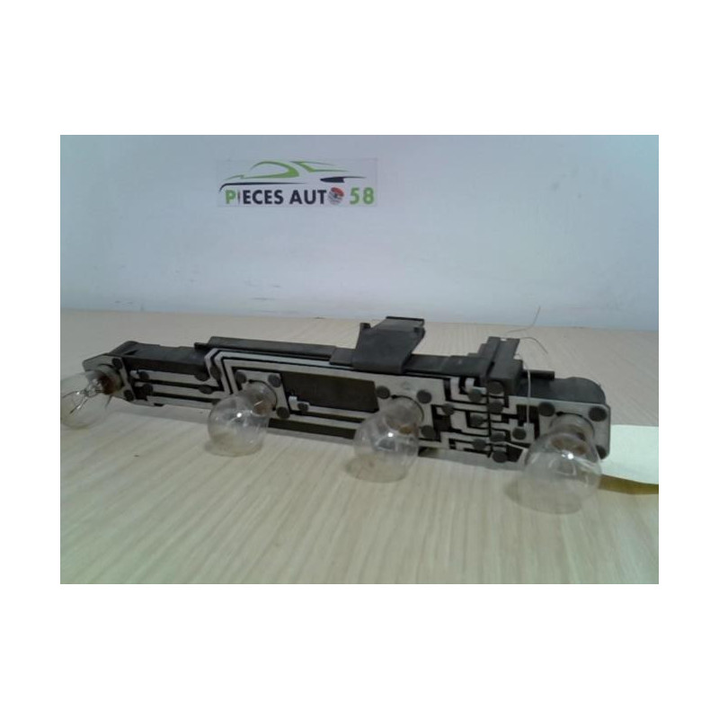 Platine feu arriere gauche RENAULT LAGUNA 1 PHASE 2 d’occasion