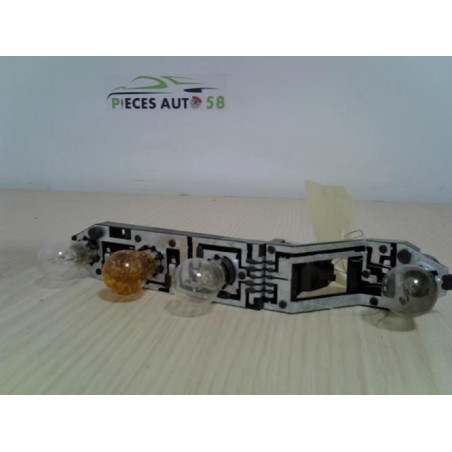 Platine feu arriere droit RENAULT MEGANE 2 PHASE 1 BREAK d’occasion