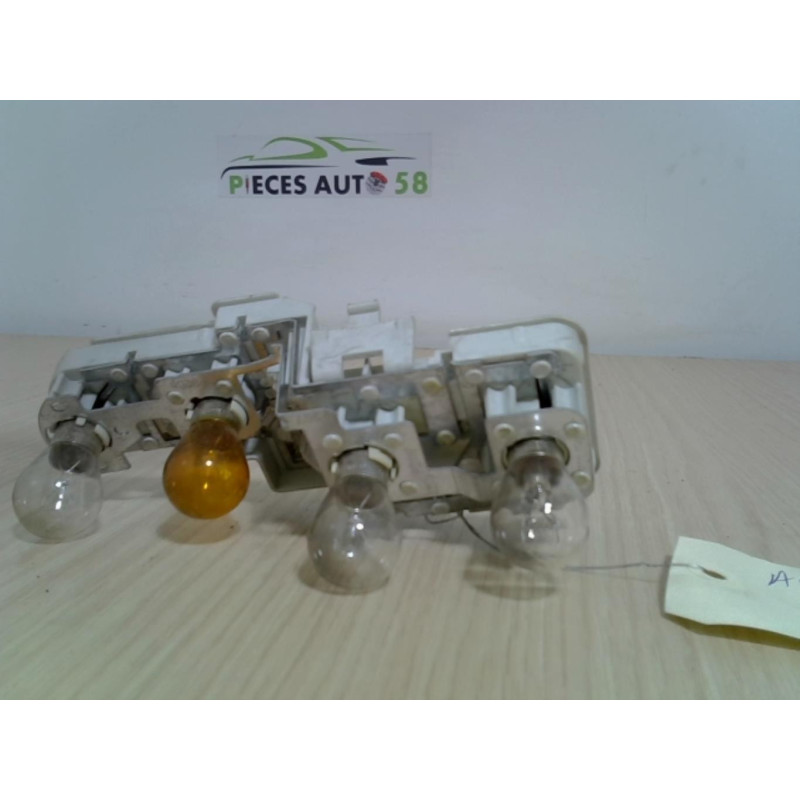 Platine feu arriere gauche AUDI  d’occasion