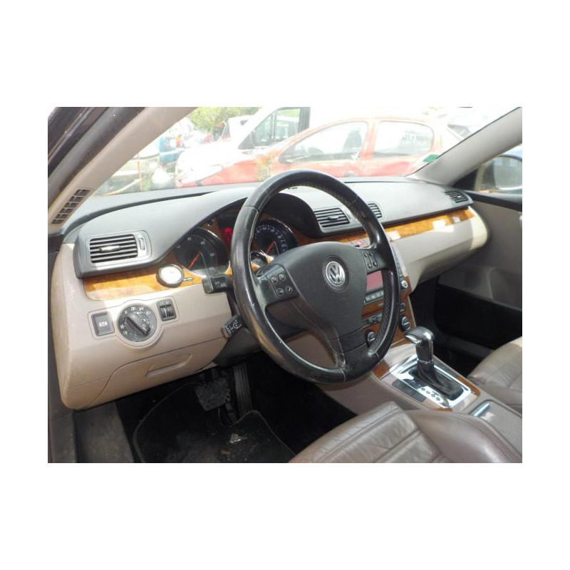 Optique avant secondaire gauche (feux)(clignotant) VOLKSWAGEN PASSAT 5 d’occasion