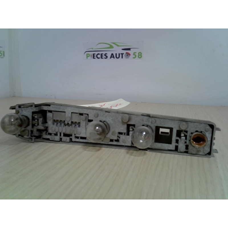 Platine feu arriere gauche FORD  d’occasion