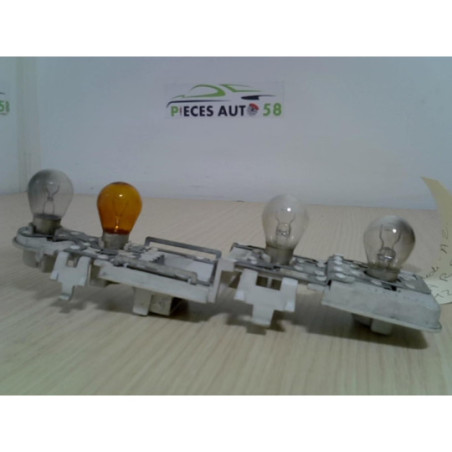 Platine feu arriere droit AUDI  d’occasion