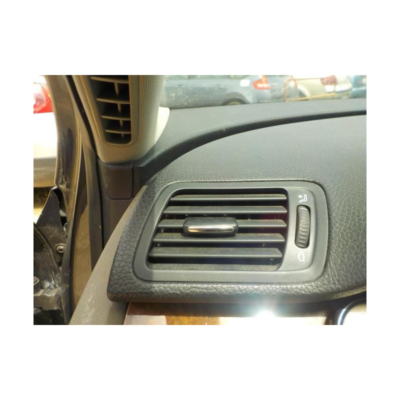 Optique avant secondaire gauche (feux)(clignotant) VOLKSWAGEN PASSAT 5 d’occasion