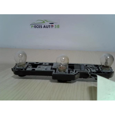 Platine feu arriere droit RENAULT MEGANE 1 BREAK d’occasion