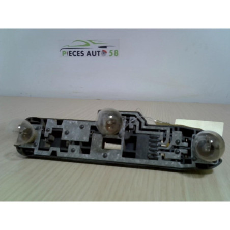 Platine feu arriere gauche RENAULT MEGANE 1 BREAK d’occasion