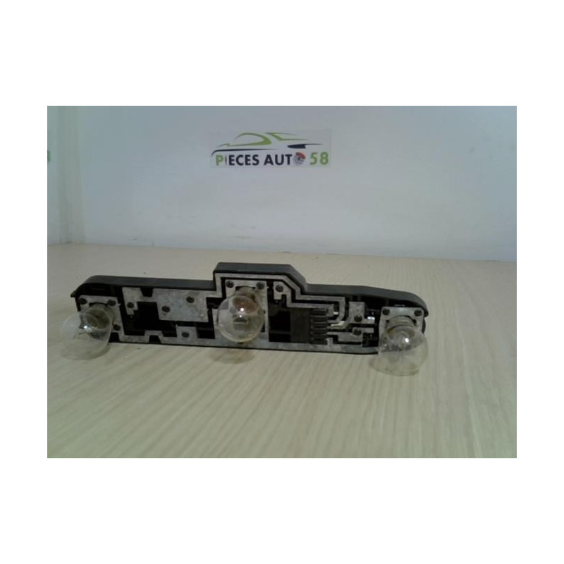 Platine feu arriere gauche RENAULT MEGANE 1 PHASE 2 d’occasion