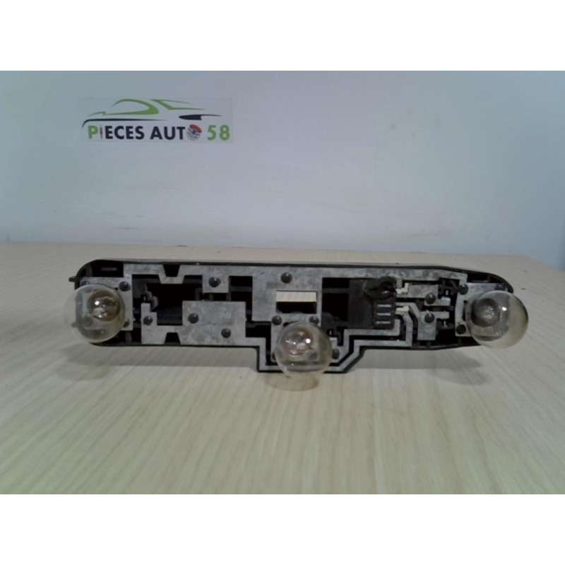 Platine feu arriere droit RENAULT MEGANE 1 PHASE 2 d’occasion