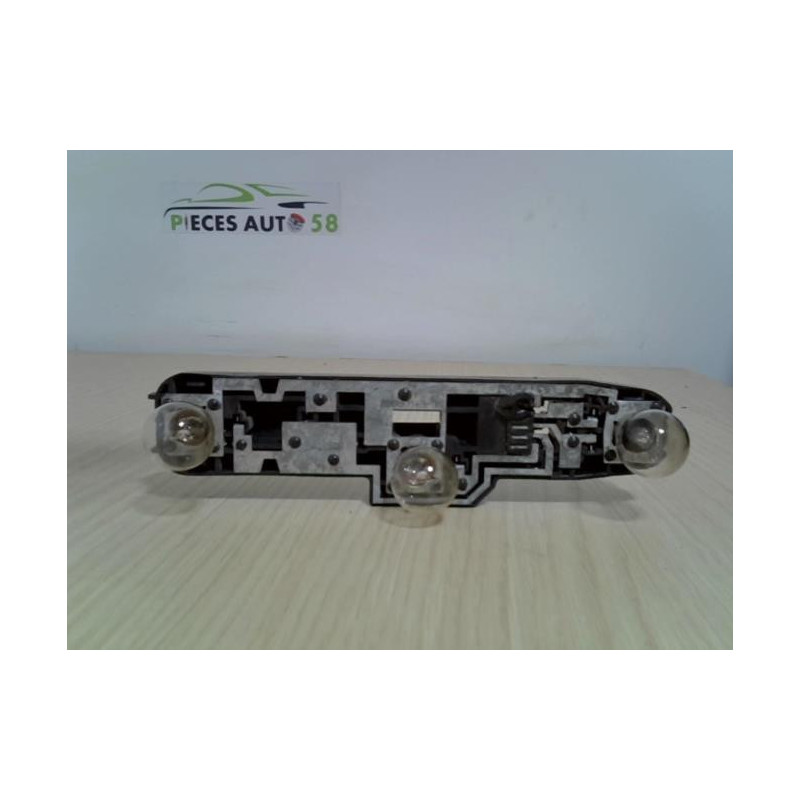 Platine feu arriere droit RENAULT MEGANE 1 PHASE 2 d’occasion