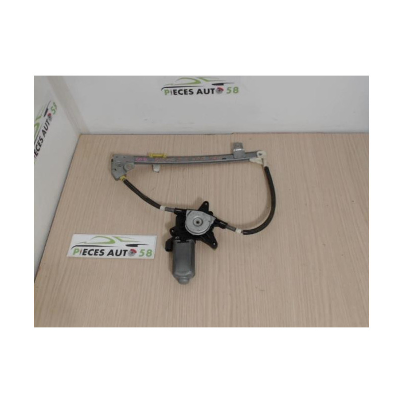 Leve vitre mecanique arriere gauche RENAULT SCENIC 1 PHASE 2 d’occasion
