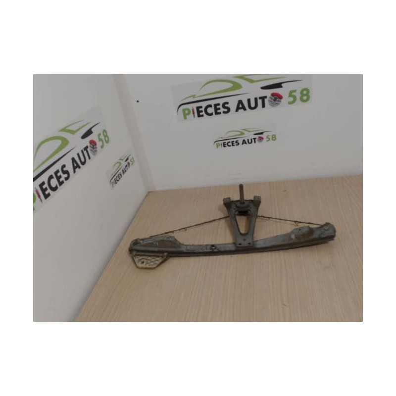 Leve vitre mecanique arriere droit RENAULT CLIO 1 PHASE 2 d’occasion
