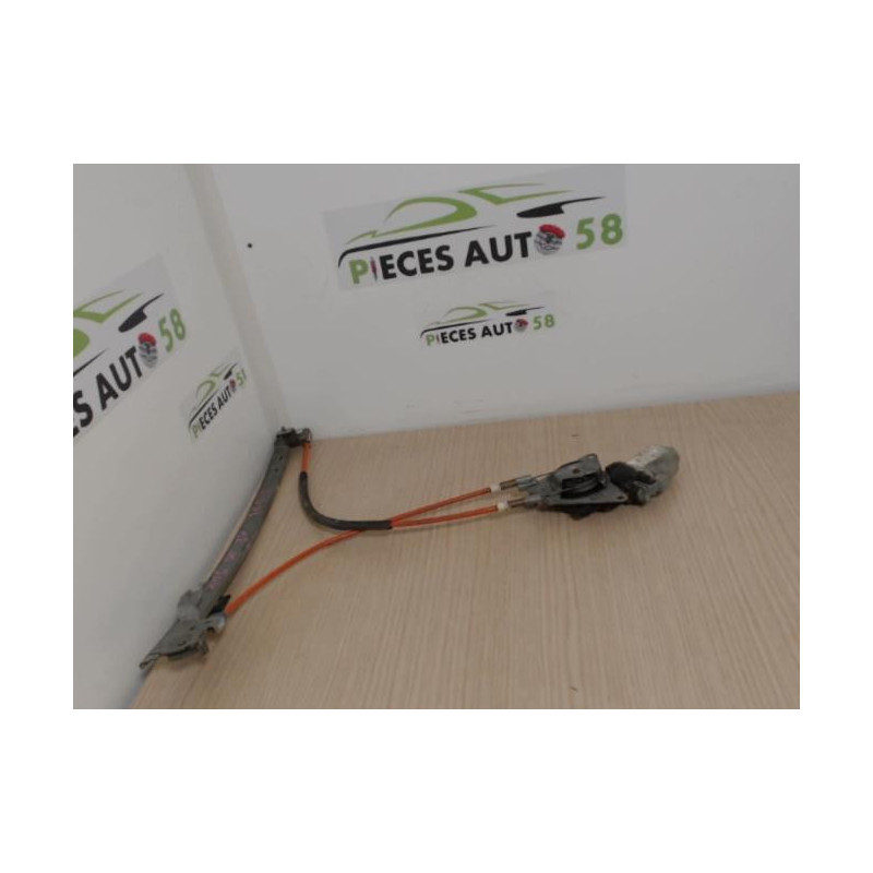 Leve vitre electrique avant droit PEUGEOT 1.1 I 60 8V d’occasion