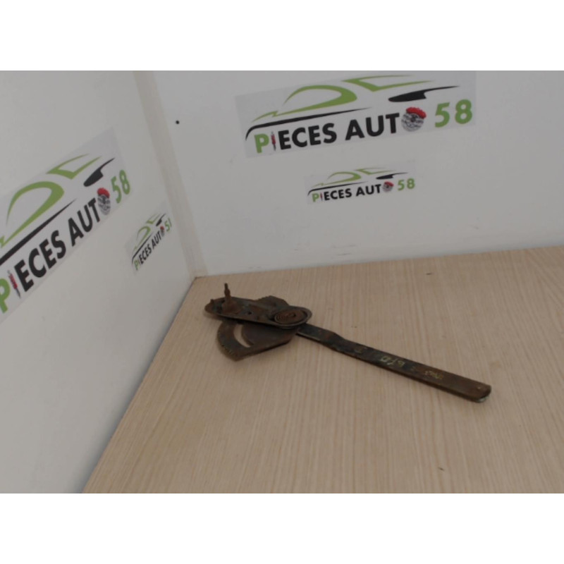 Leve vitre mecanique avant droit RENAULT  d’occasion