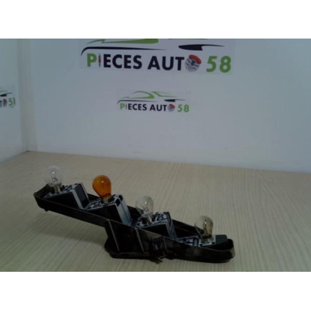 Platine feu arriere gauche RENAULT  d’occasion