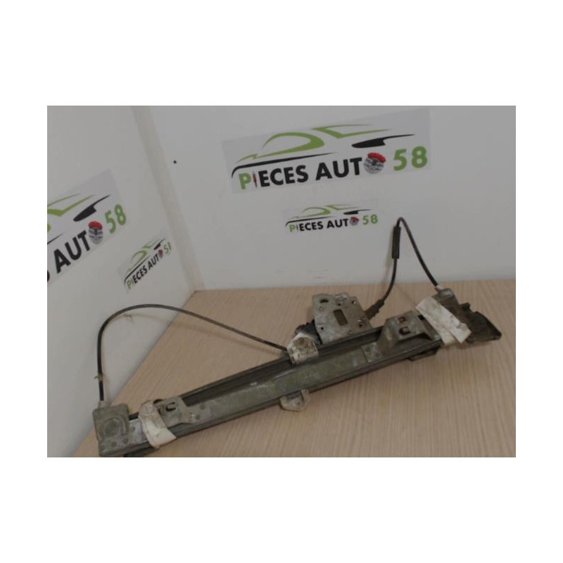 Leve vitre electrique avant droit RENAULT KANGOO 2 PHASE 1 d’occasion