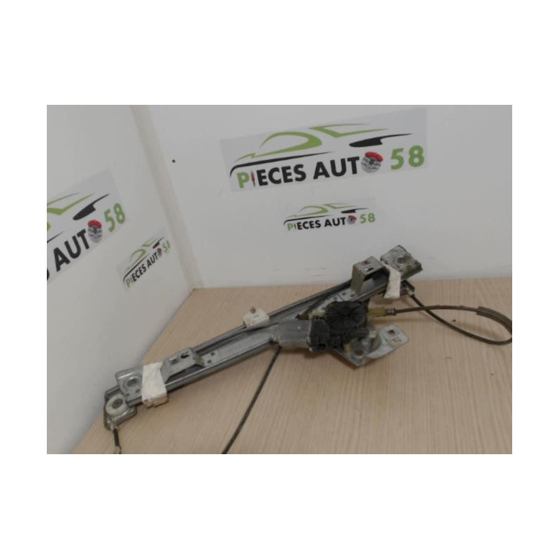 Leve vitre electrique avant droit RENAULT KANGOO 2 PHASE 1 d’occasion