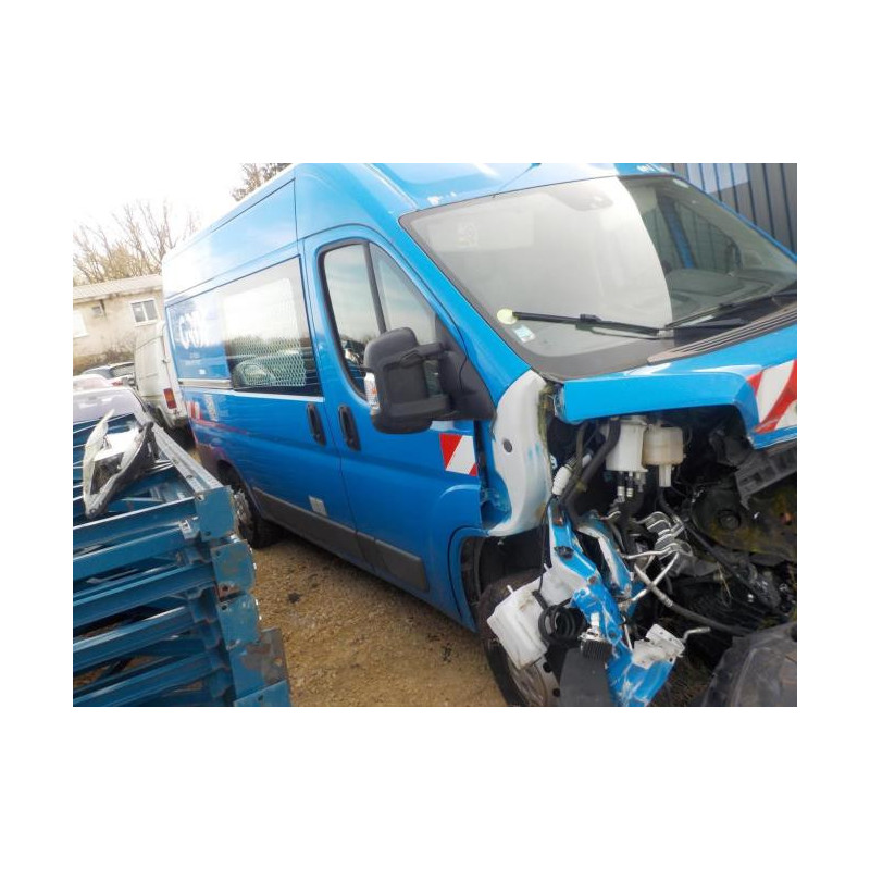 Poignee porte laterale droit PEUGEOT BOXER 3 PHASE 2 d’occasion
