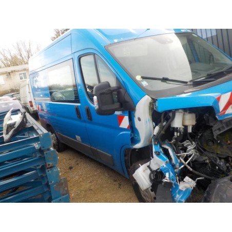 Poignee porte laterale droit PEUGEOT BOXER 3 PHASE 2 d’occasion