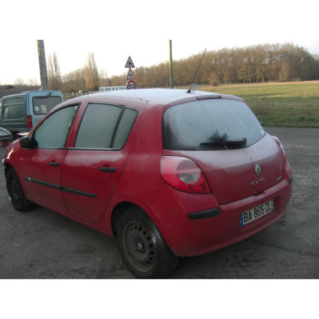 Leve vitre electrique avant droit RENAULT CLIO 3 PHASE 1 d’occasion
