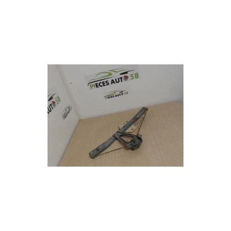 Leve vitre mecanique arriere droit RENAULT CLIO 3 PHASE 1 d’occasion
