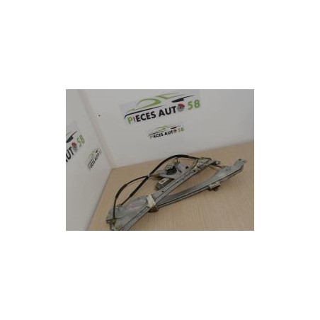 Leve vitre electrique avant droit RENAULT CLIO 3 PHASE 1 d’occasion