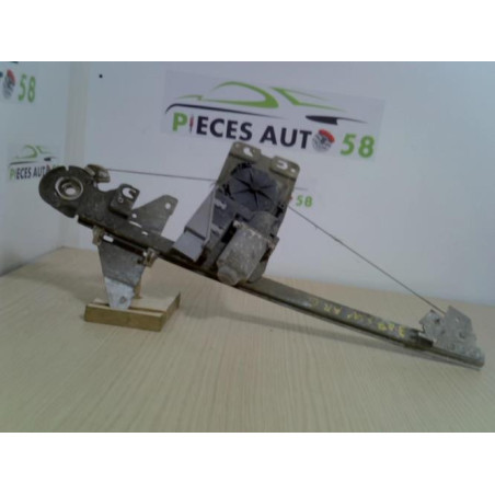 Leve vitre electrique arriere gauche PEUGEOT 307 PHASE 1 BREAK d’occasion