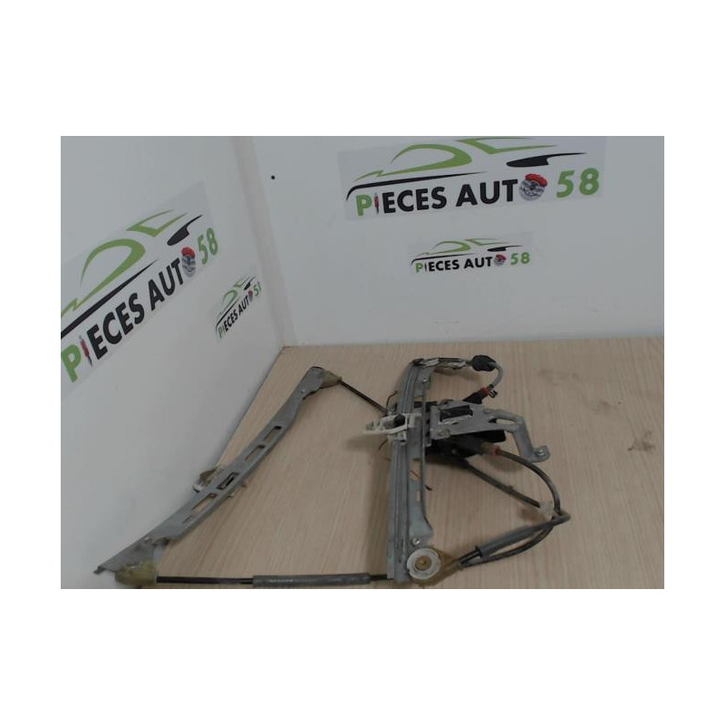 Leve vitre electrique avant droit PEUGEOT 206 PHASE 1 d’occasion