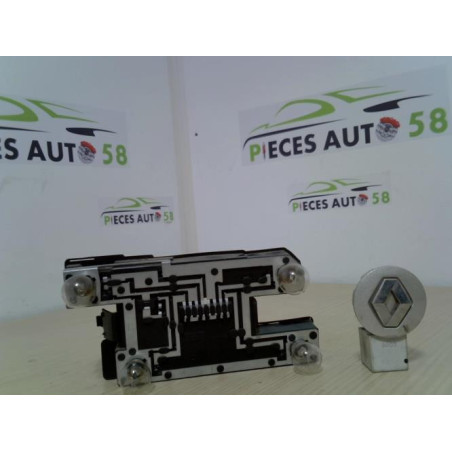 Platine feu arriere gauche RENAULT CLIO 1 PHASE 2 d’occasion