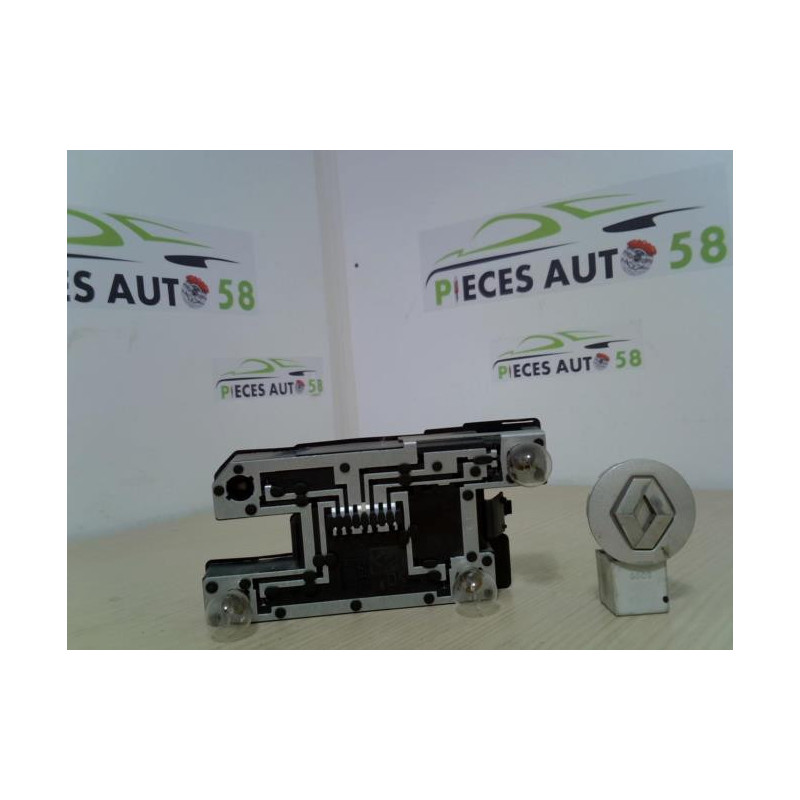 Platine feu arriere droit RENAULT CLIO 1 PHASE 2 d’occasion